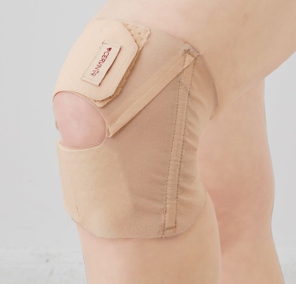 グッと支える素肌みたいな極薄ひざサポーター　1枚